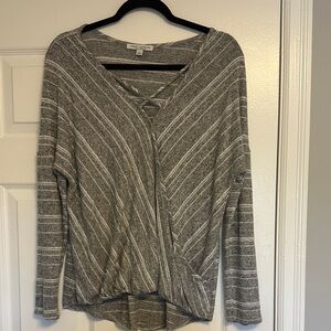 ✨ Green Envelope Soft Striped Surplice Wrap Top - Gray & White L